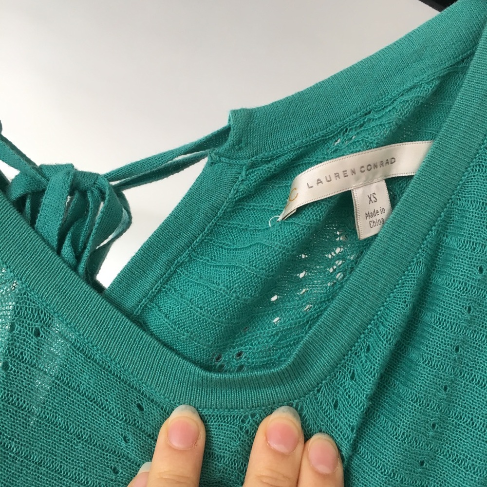 Lauren Conrad Green Top - Picture 2 of 5